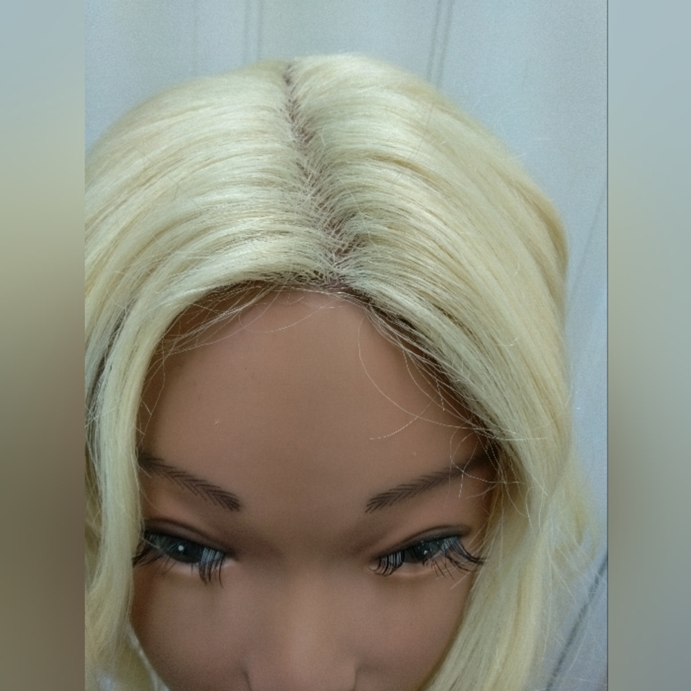 Wig - Picture 5 of 7